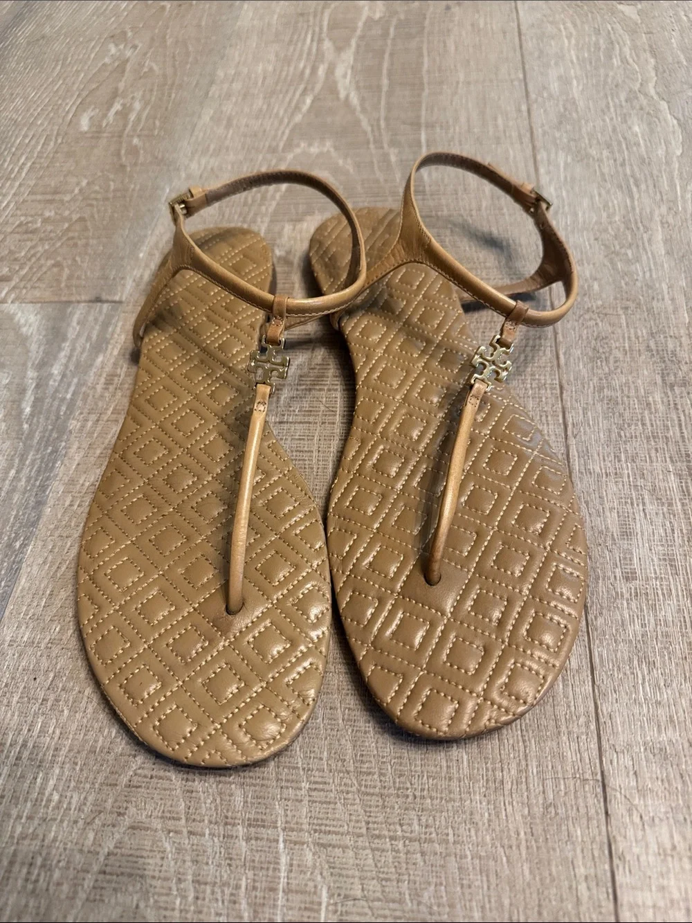 Tory Burch Marion Tan Quilted T-Strap Sandals with Logo Accent